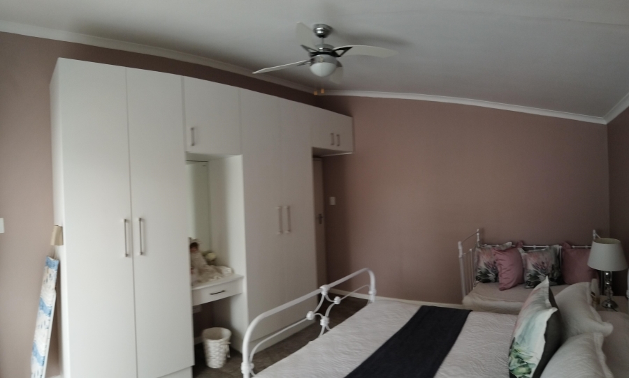 4 Bedroom Property for Sale in Bothasrus Eastern Cape